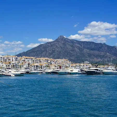 Jardines Del Mar By Interhome شقة ماربيا